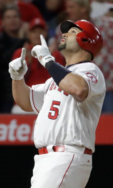 Albert Pujols hits 599th HR in Angels' 9-3 win over Braves (May 30, 2017)